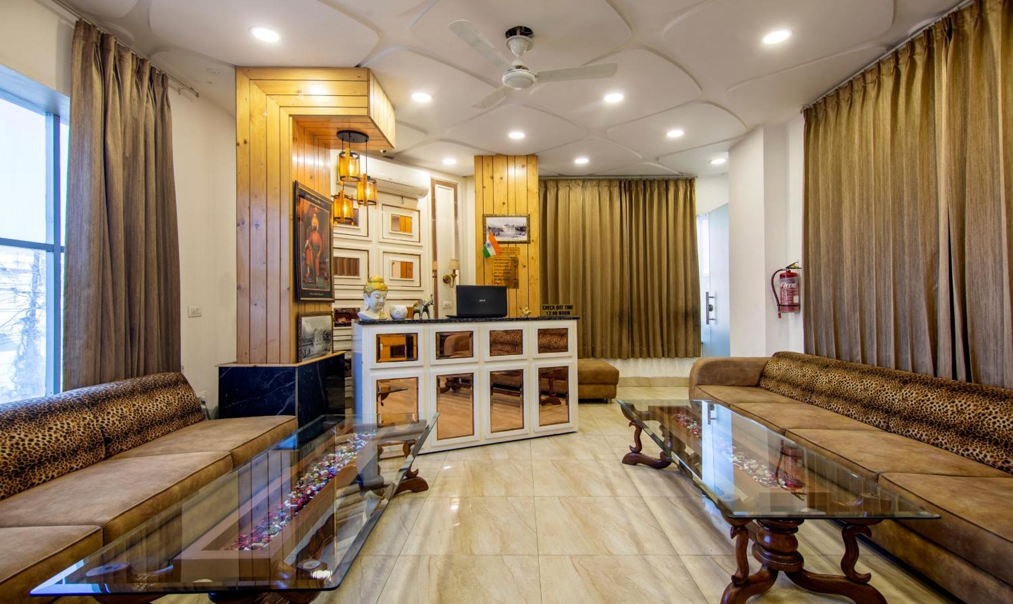 Itsy Hotels Sehdev Residency, Near Golden Temple アムリトサル エクステリア 写真