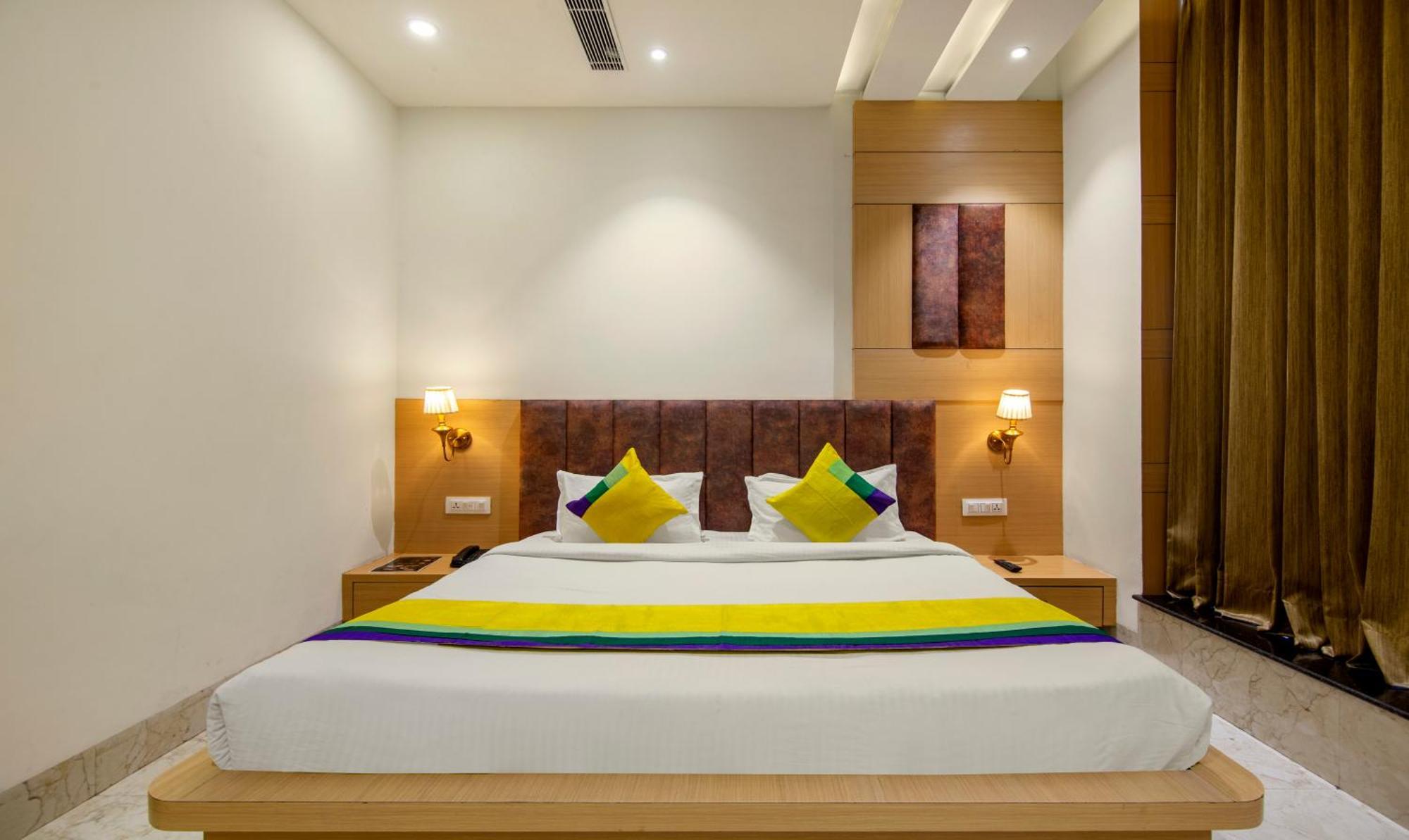 Itsy Hotels Sehdev Residency, Near Golden Temple アムリトサル エクステリア 写真