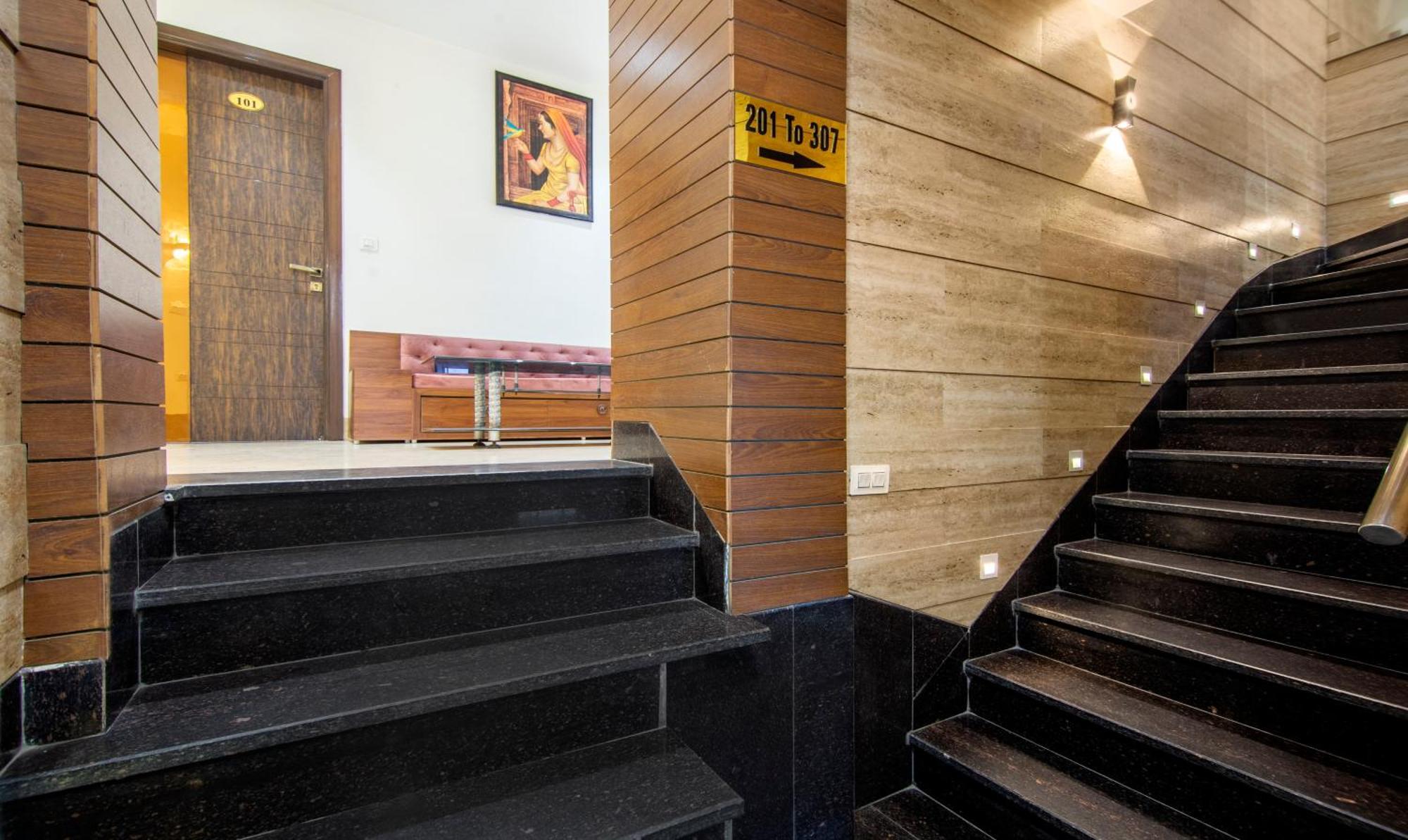 Itsy Hotels Sehdev Residency, Near Golden Temple アムリトサル エクステリア 写真