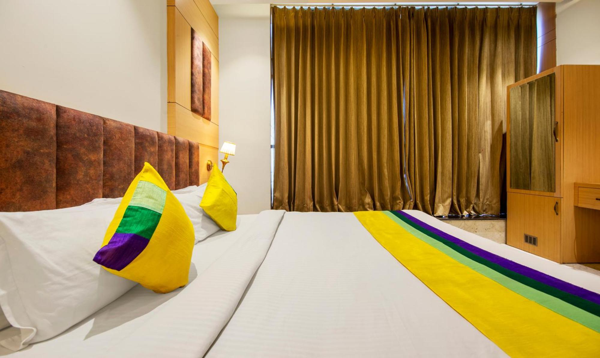 Itsy Hotels Sehdev Residency, Near Golden Temple アムリトサル エクステリア 写真