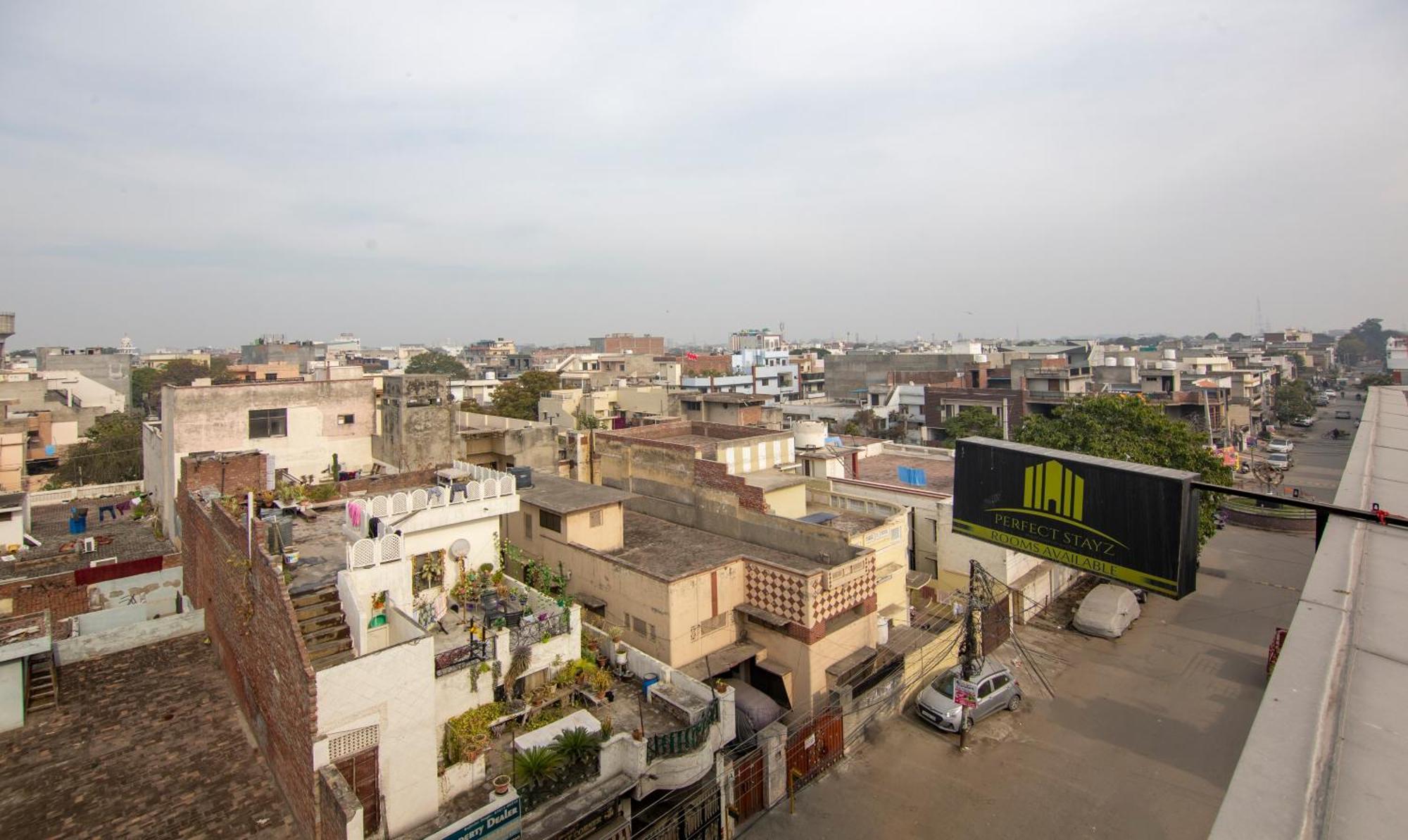 Itsy Hotels Sehdev Residency, Near Golden Temple アムリトサル エクステリア 写真